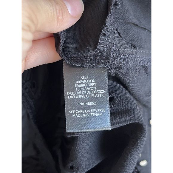 Torrid Babydoll Eyelet W/lace Detail Top - Size 00 -M/L - Black - Picture 9 of 10